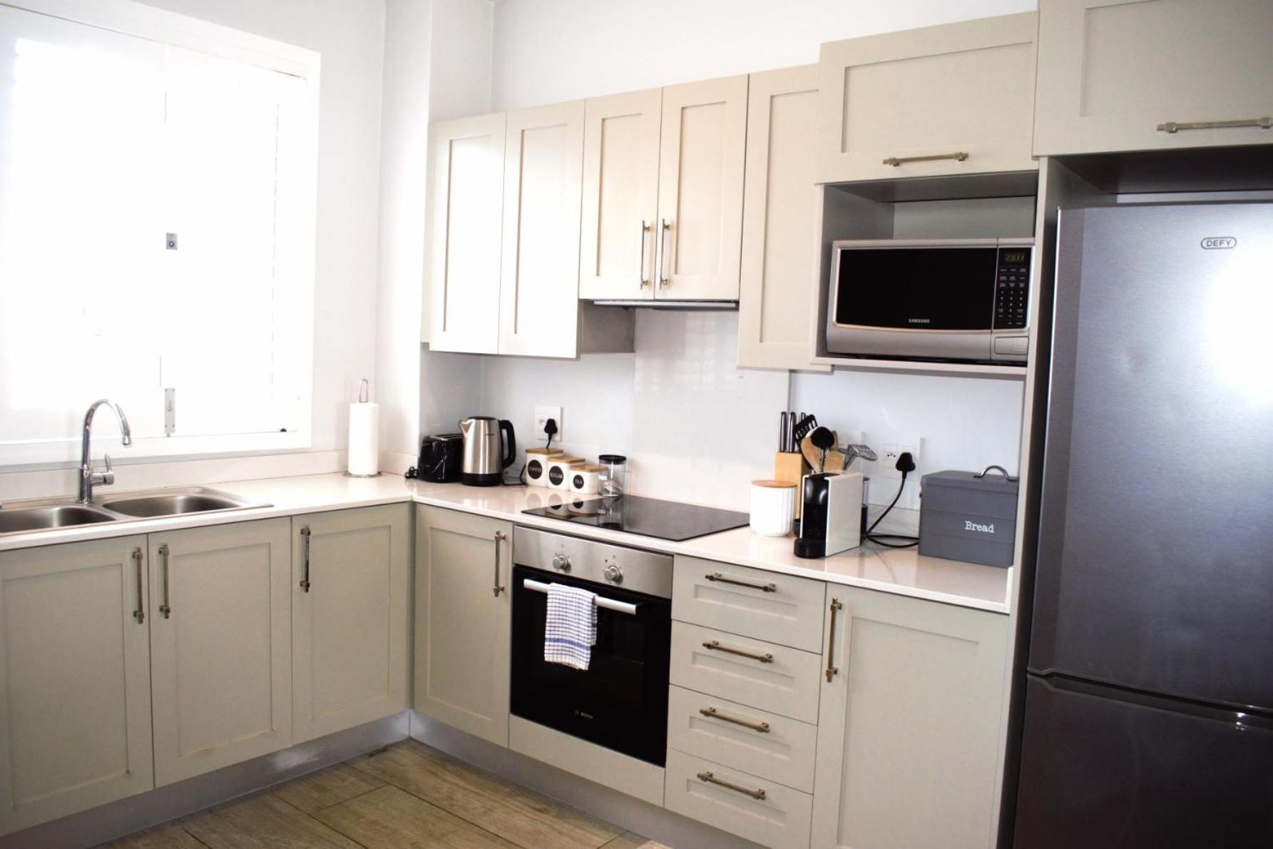 Spacious, Modern & Convenient Franschhoek Luaran gambar