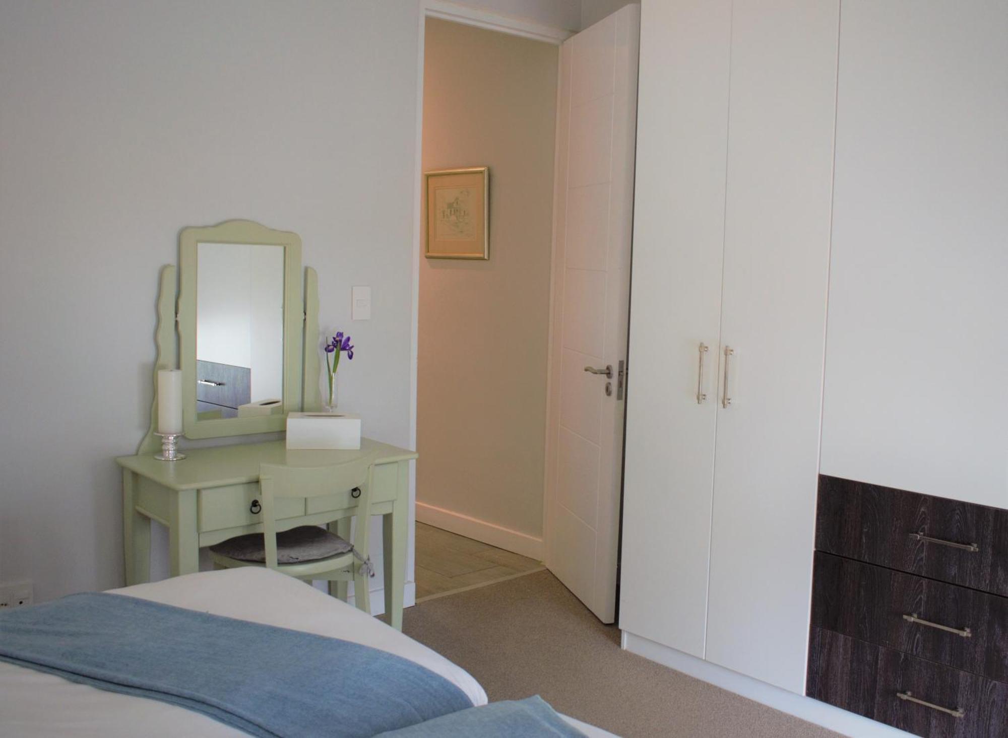 Spacious, Modern & Convenient Franschhoek Luaran gambar